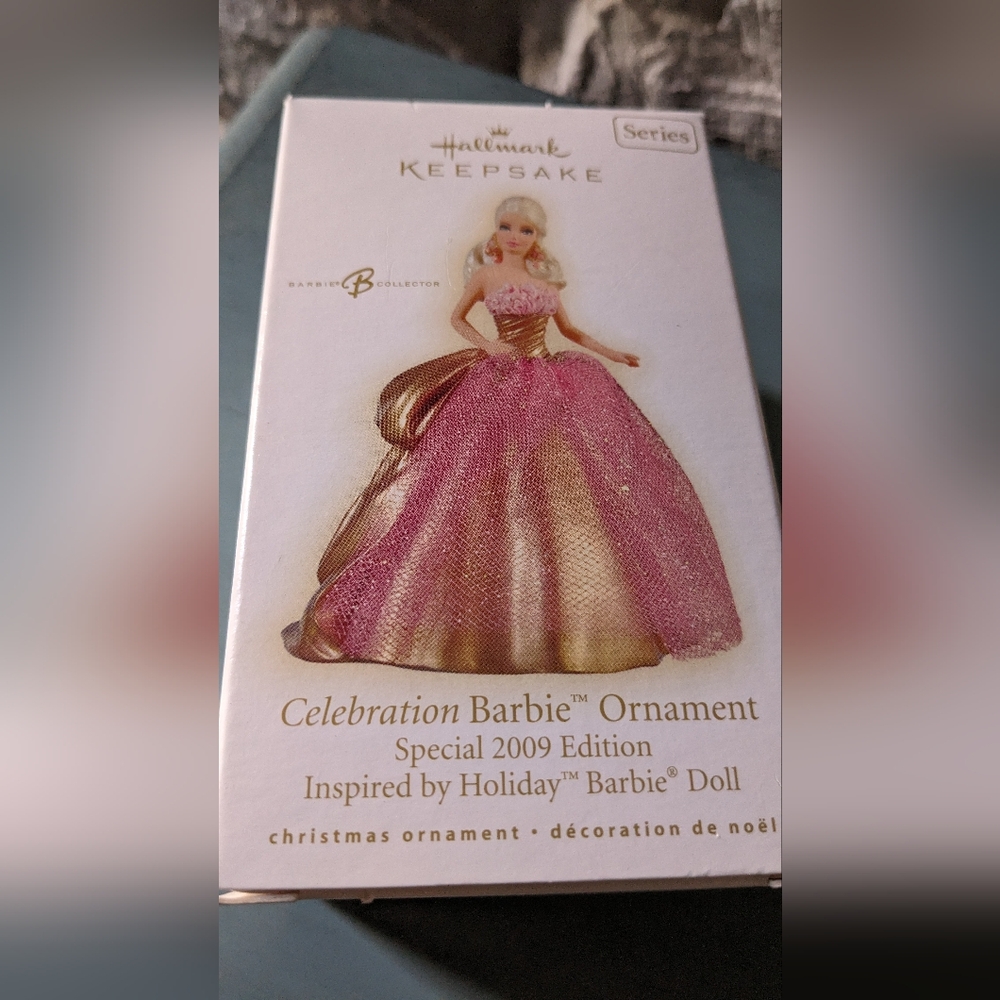 Hallmark Mattel 2009 Holiday Celebration Barbie Ornament